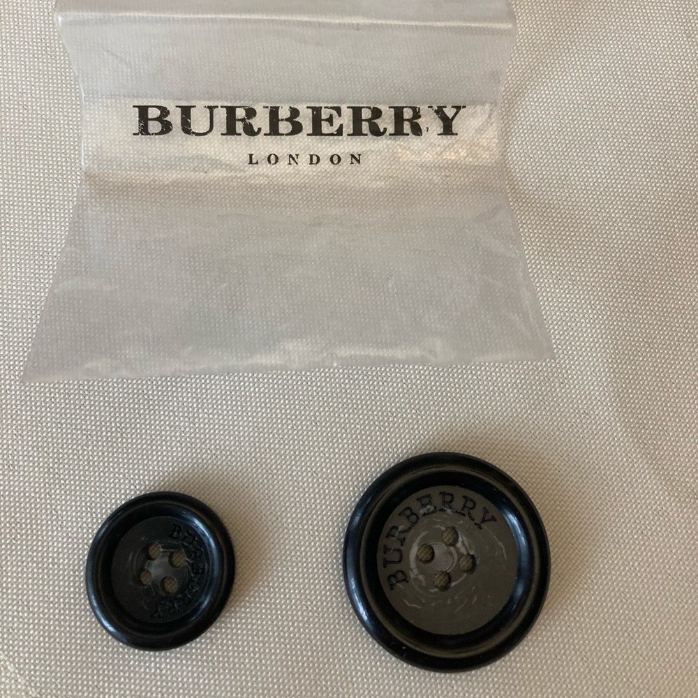 Burberry branded extra spare buttons
